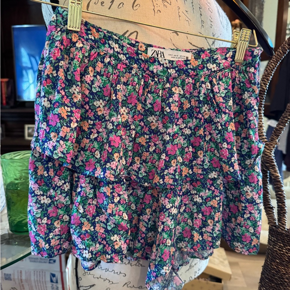 Zara skort great shape! Size small! #2